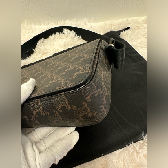 ✨Celine Paris Crossbody ✨ - Picture 11 of 15